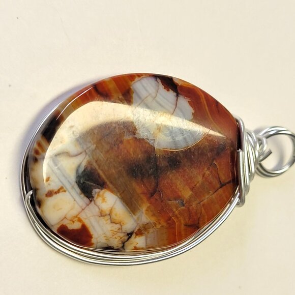 Amber Colored Agate Gemstone Pendant - Picture 6 of 11